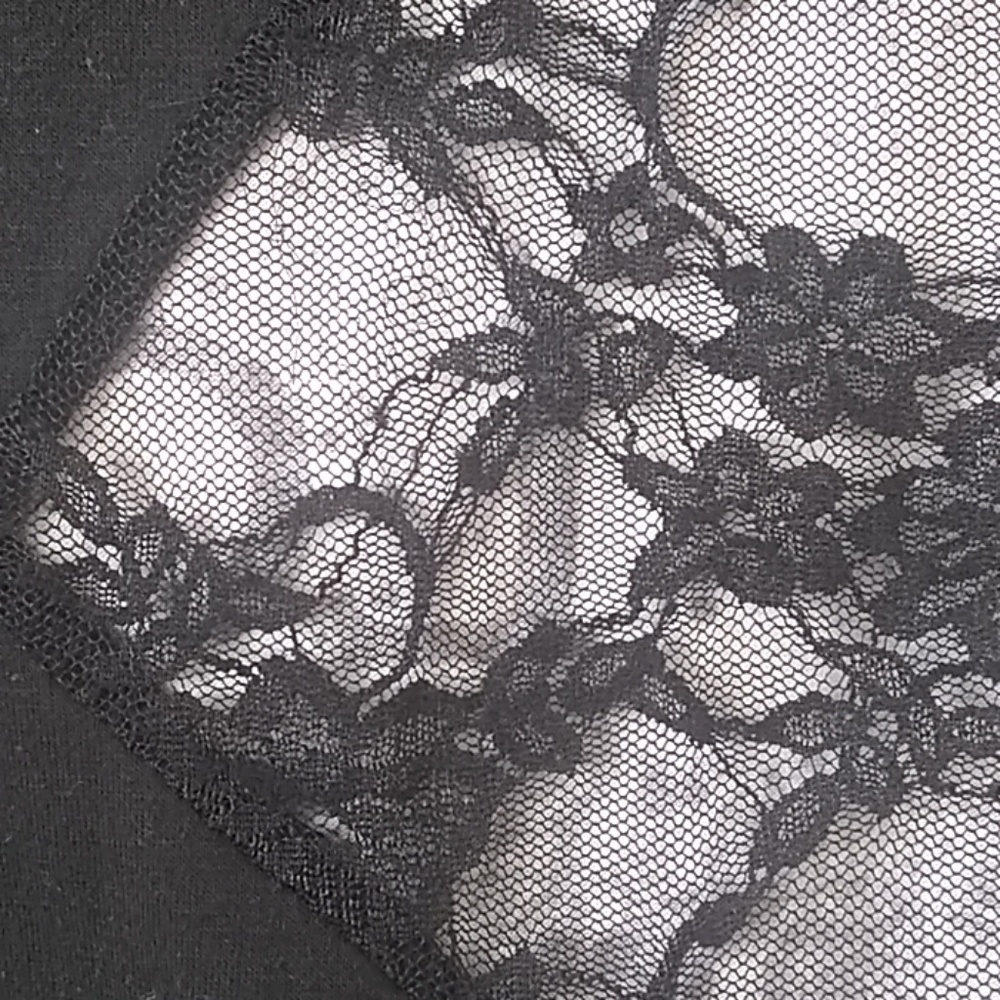 FINAL MARKDOWN Ladies' Aran's Den Partial Lace Overlay Tee medium - Picture 6 of 7